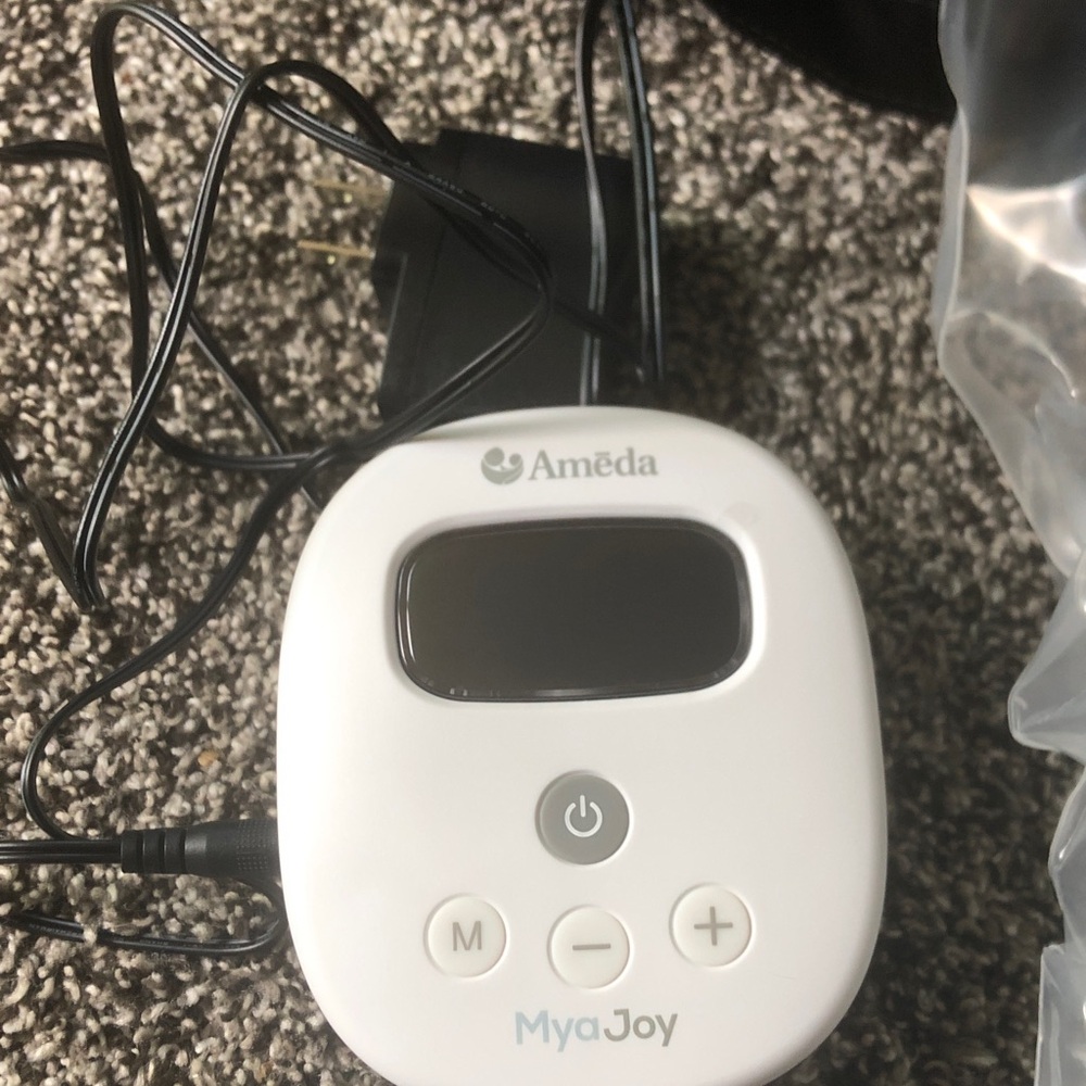 Ameda Mya Joy breast pump
